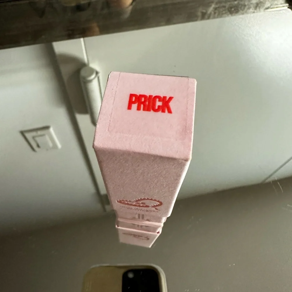 JEFFREE STAR: VELVET TRAP Lipstick: Prick - Picture 2 of 5